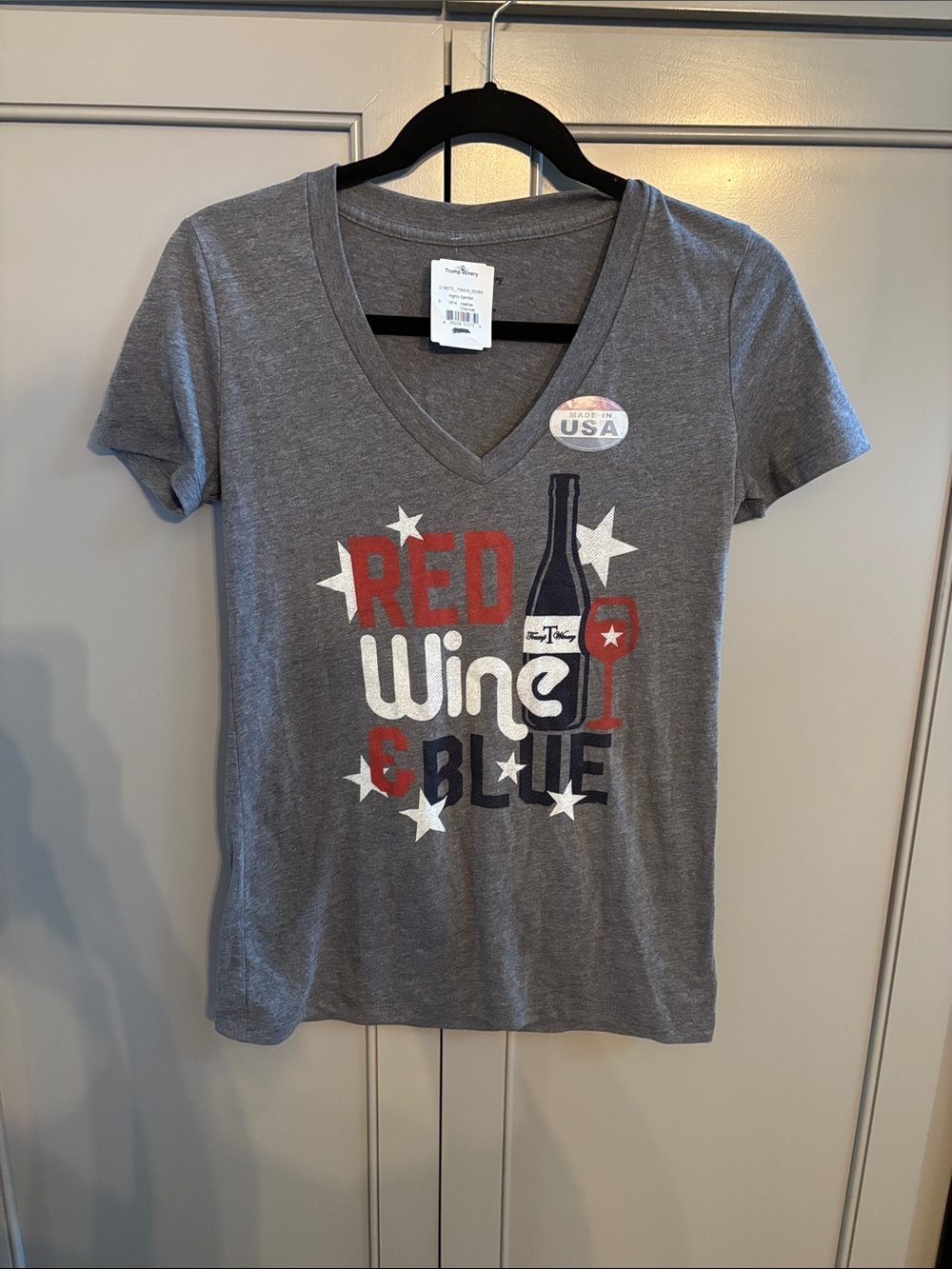 Woman’s Trump Winery Red White & Blue tshirt S NWT